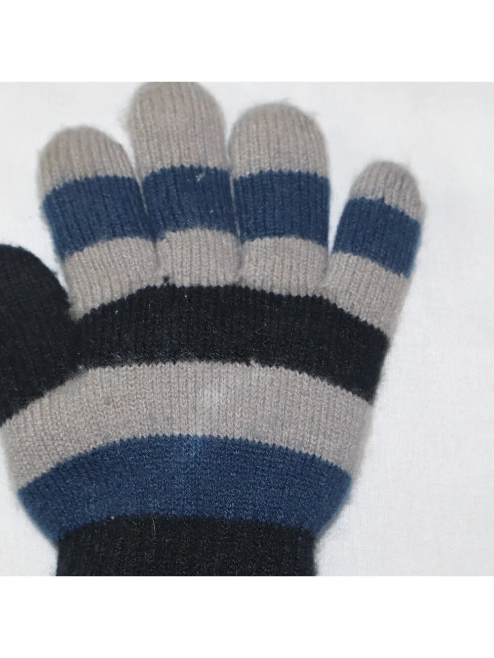Boys Striped Knit Gloves Size Small Gray Blue Black